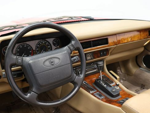 Used 1995 Jaguar XJS 4.0 Convertible RWD image 2