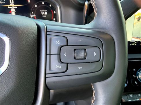 Used 2025 GMC Sierra 2500 AT4 w/ AT4 Premium Plus Package image 24