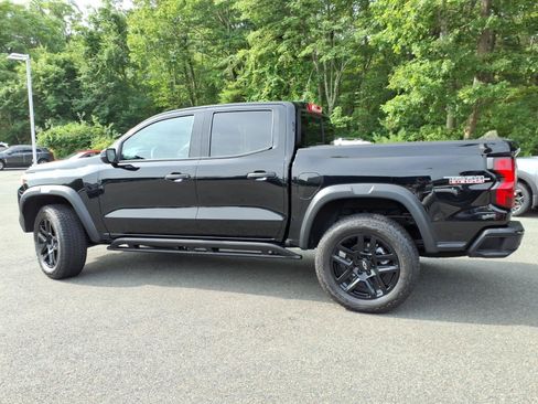 Used 2025 Chevrolet Colorado Trail Boss AWD/4WD image 8