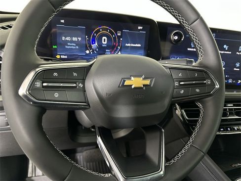 New 2026 Chevrolet Traverse LT w/ Driver Confidence Package image 11