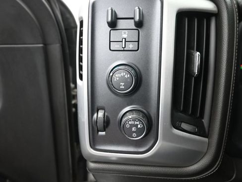Used 2017 GMC Sierra 1500 SLT AWD/4WD image 19