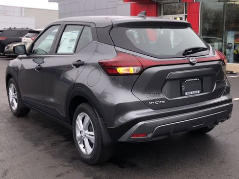 New 2025 Nissan Kicks Play S image 6