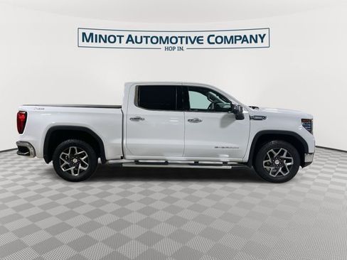 Used 2023 GMC Sierra 1500 SLT image 9