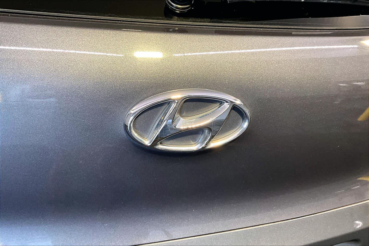 Used 2017 Hyundai Tucson SE w/ SE Popular Package 02 AWD/4WD image 32