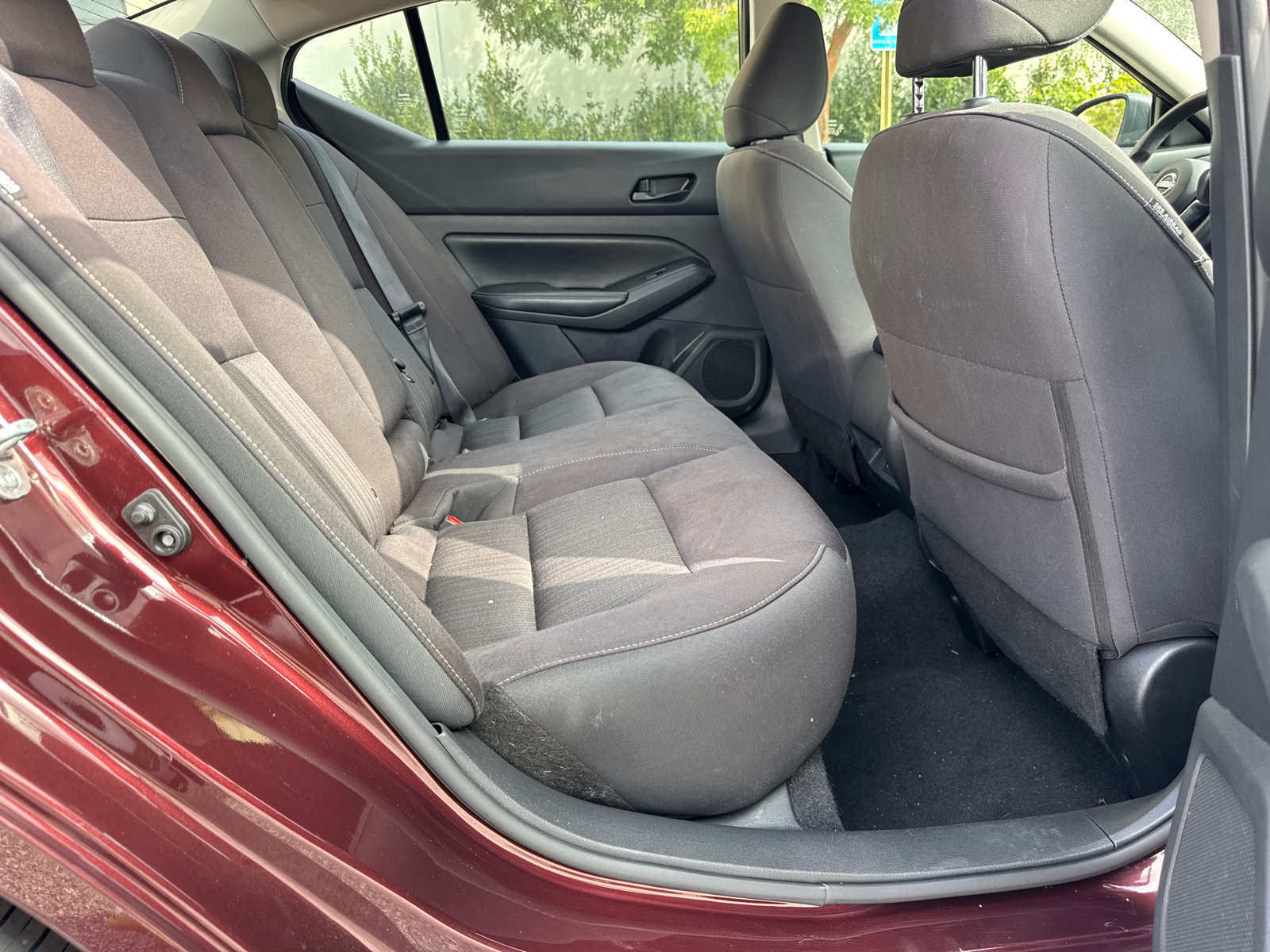Used 2024 Nissan Altima 2.5 SV FWD image 15