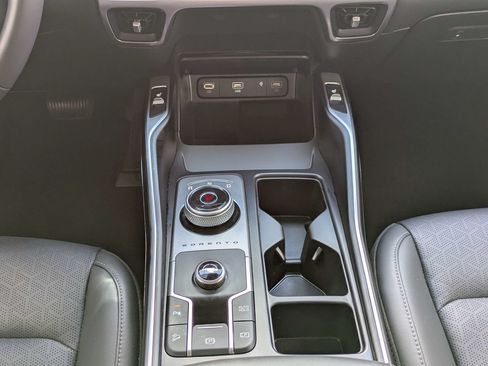 Certified 2023 Kia Sorento EX FWD image 21