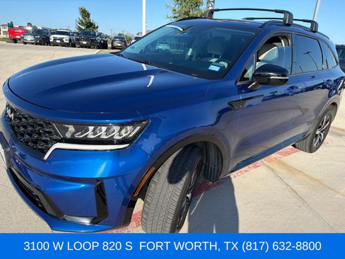Used 2022 Kia Sorento S FWD image 1