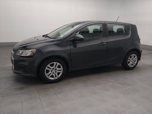 Used 2020 Chevrolet Sonic LT FWD image 2