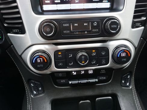 Used 2019 GMC Yukon XL SLT w/ Open Road Package AWD/4WD image 21