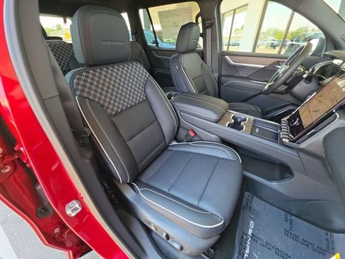 New 2026 GMC Acadia Denali w/ Super Cruise Package AWD/4WD image 19