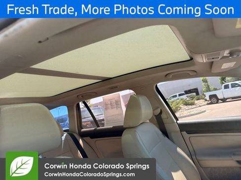 Used 2011 Volkswagen Jetta TDI FWD image 10