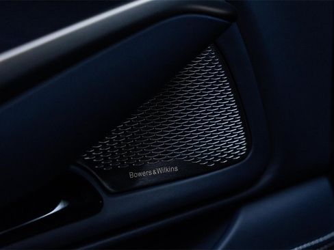 Used 2025 Aston Martin DBX 707 image 30