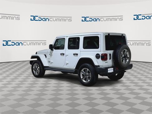 Used 2020 Jeep Wrangler Unlimited Sahara image 6