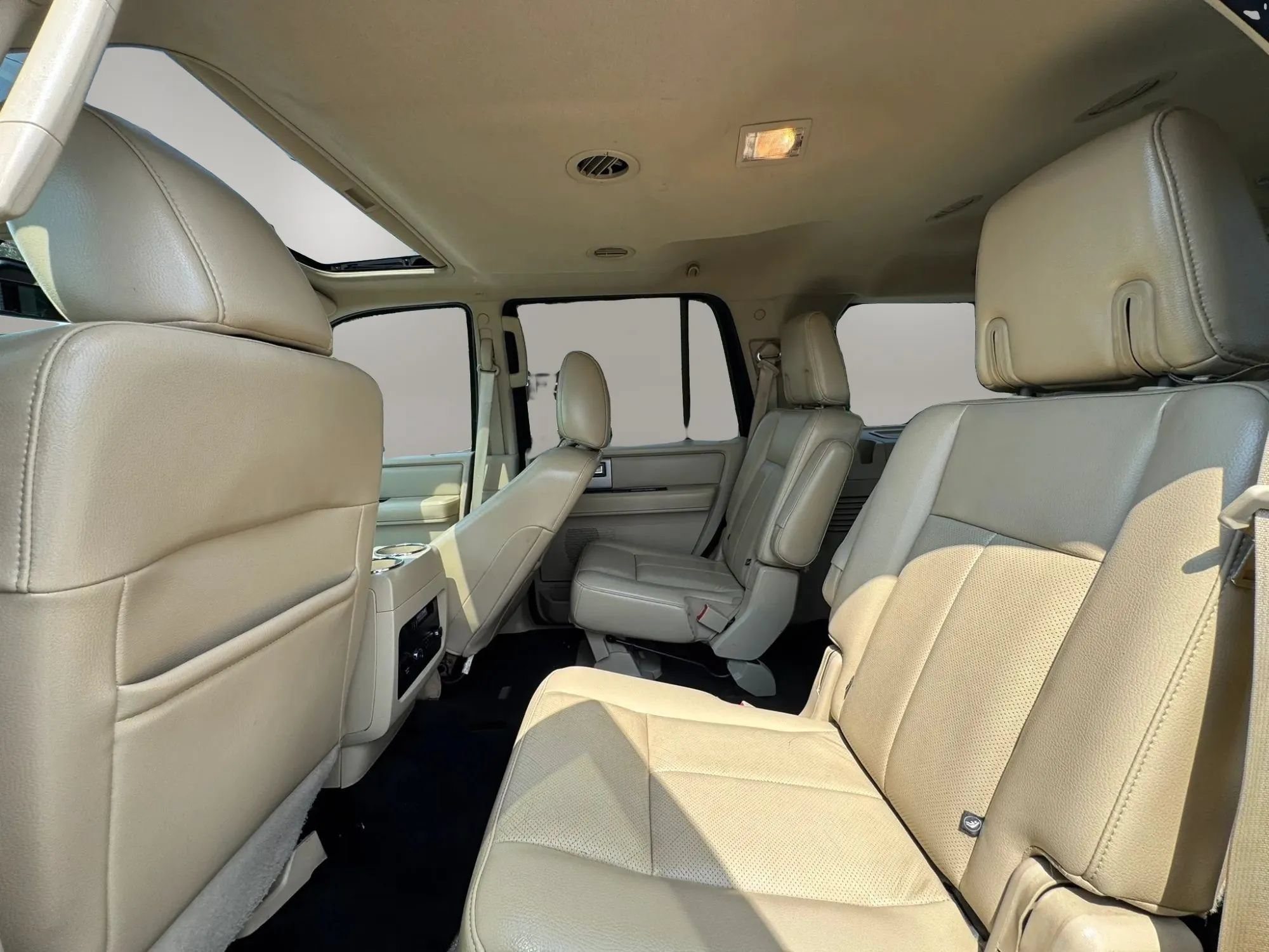 Used 2017 Ford Expedition Limited RWD image 13