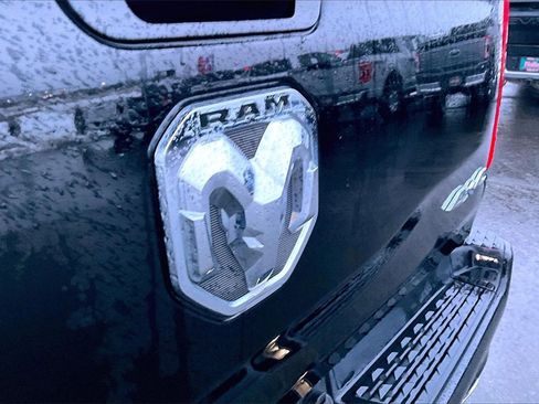 Used 2022 RAM 1500 Limited w/ Body-Colour Bumper Group image 8