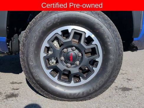 Used 2025 Toyota Tacoma TRD Off-Road AWD/4WD image 7