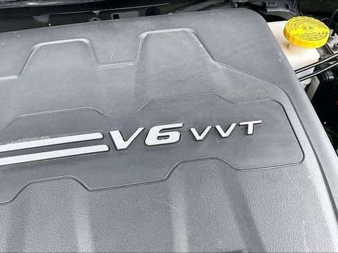 Used 2020 Jeep Cherokee Limited AWD/4WD image 31