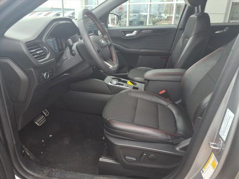 Used 2024 Ford Escape ST-Line w/ Tech Pack #1 image 9