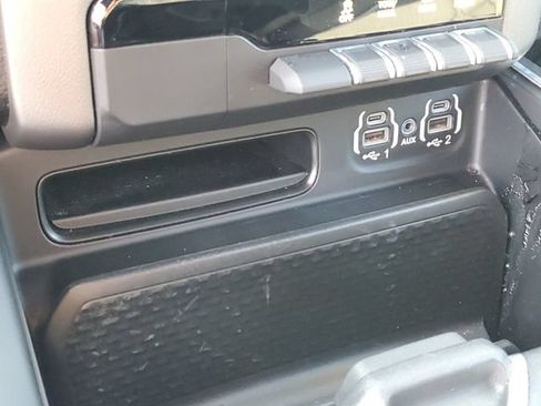 Used 2020 RAM 1500 Big Horn AWD/4WD image 24