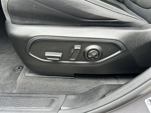 Used 2023 Jeep Grand Cherokee L Laredo image 20