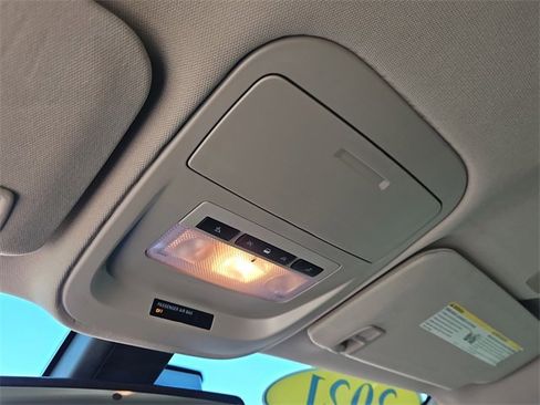 Used 2021 Chevrolet Colorado LT w/ Safety Package image 30