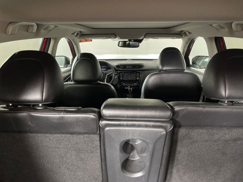 Used 2017 Nissan Rogue SL w/ SL Premium Package image 15