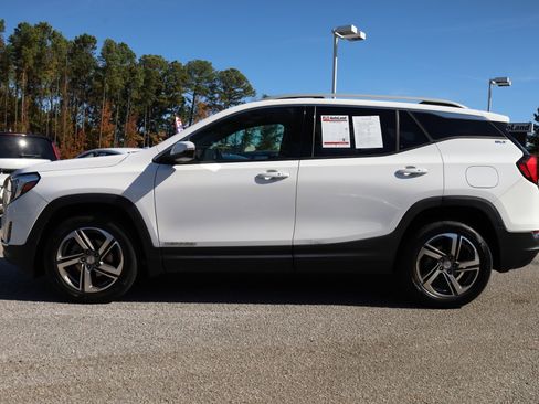 Used 2020 GMC Terrain SLT image 4