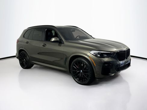 Used 2022 BMW X5 sDrive40i w/ M Sport Package RWD image 3