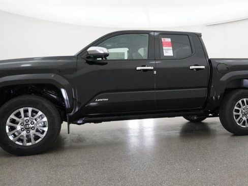 New 2026 Toyota Tacoma Limited AWD/4WD image 4