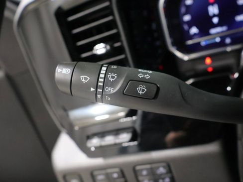 Used 2024 Chevrolet Silverado 1500 ZR2 w/ Technology Package image 37