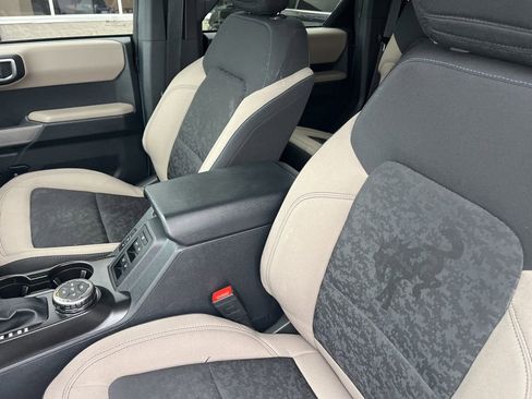 Used 2022 Ford Bronco Wildtrak image 10