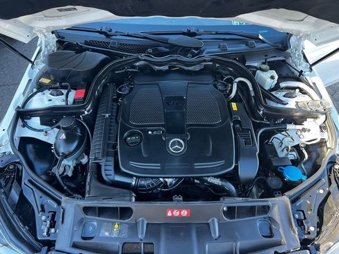 Used 2013 Mercedes-Benz C 300 4MATIC Sedan image 9