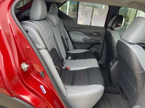 Used 2023 Nissan Kicks SR w/ SR Premium Package FWD image 24