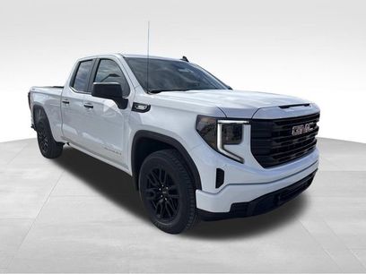 New 2026 GMC Sierra 1500 Pro w/ Graphite Edition