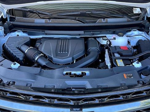 New 2026 Chevrolet Traverse Z71 w/ Enhanced Driving Package AWD/4WD image 9