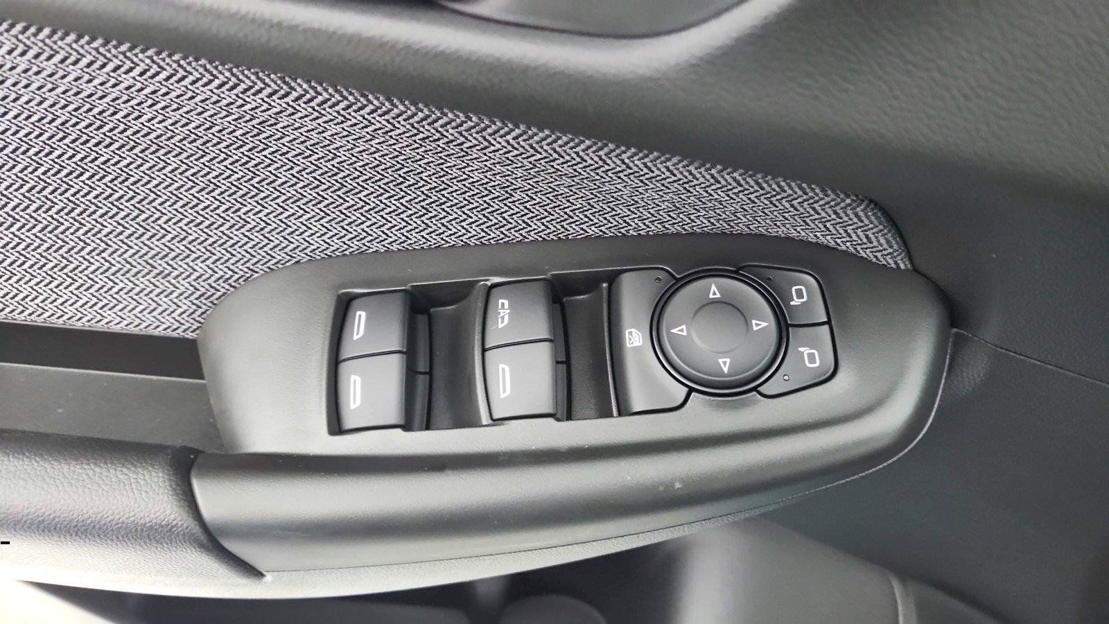 Used 2025 Chevrolet TrailBlazer LT FWD image 21