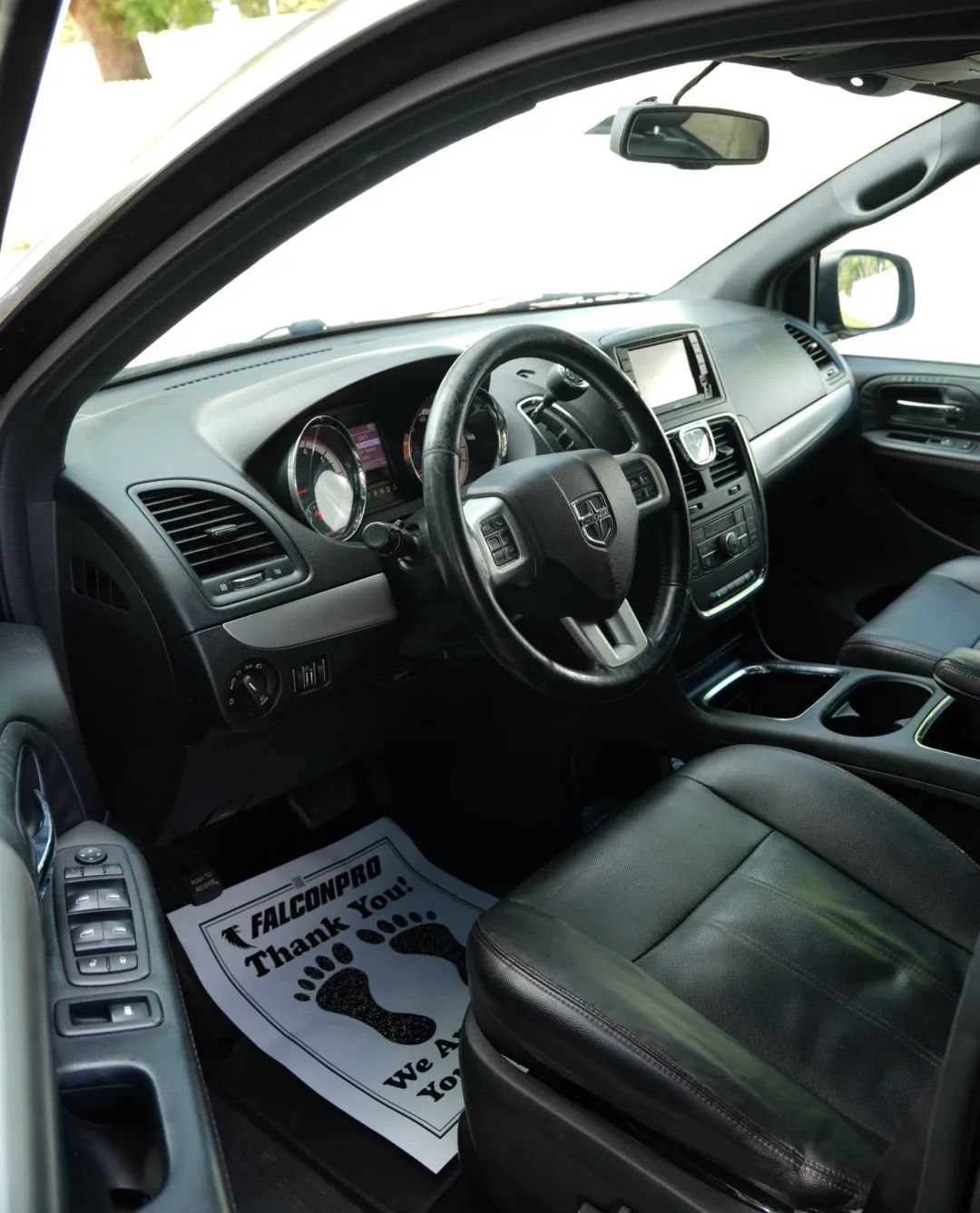 Used 2017 Dodge Grand Caravan GT FWD image 9