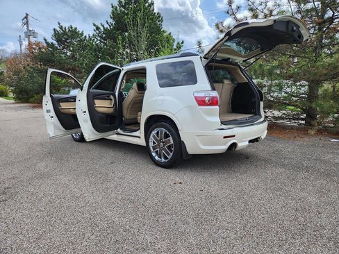 Used 2012 GMC Acadia Denali image 15