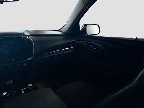 Used 2019 Chevrolet Traverse LT FWD image 24