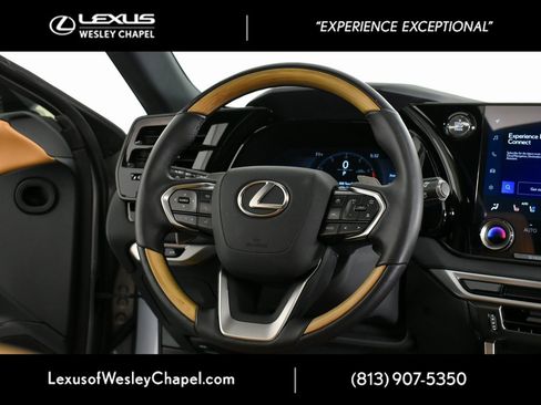 Used 2025 Lexus RX 350 Premium image 28