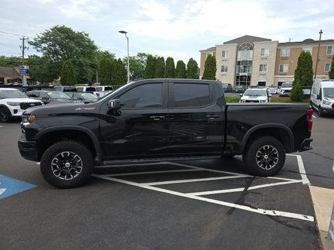 Used 2025 Chevrolet Silverado 1500 ZR2 w/ Technology Package AWD/4WD image 4