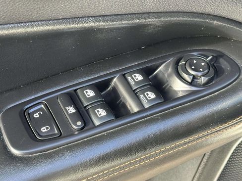 Used 2019 Jeep Compass Limited image 12