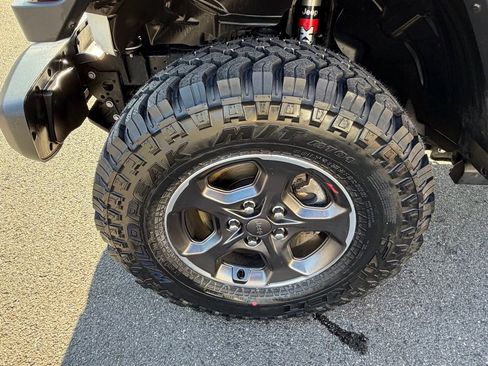 Certified 2020 Jeep Gladiator Rubicon image 13