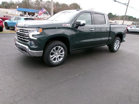 New 2026 Chevrolet Silverado 1500 LTZ w/ LTZ Premium Package image 8