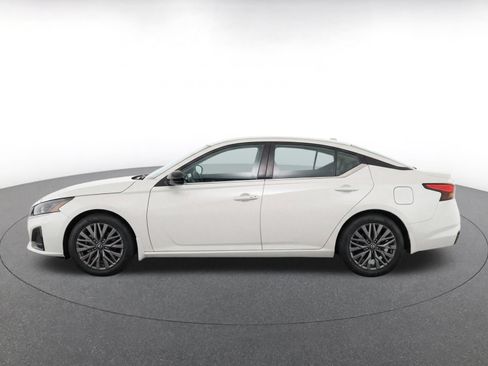 Used 2026 Nissan Altima 2.5 SV FWD image 5