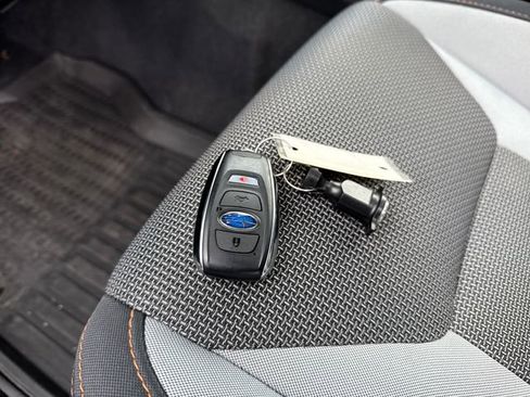 Used 2021 Subaru Crosstrek 2.0i Premium w/ Moonroof Package image 31