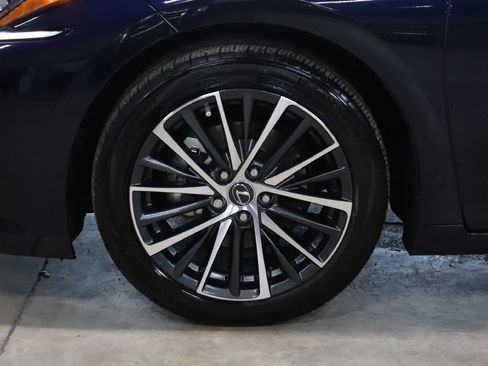 Used 2025 Lexus ES 350 w/ Premium Package image 26