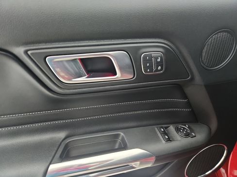 Used 2022 Ford Mustang GT Premium w/ GT Performance Package RWD image 23