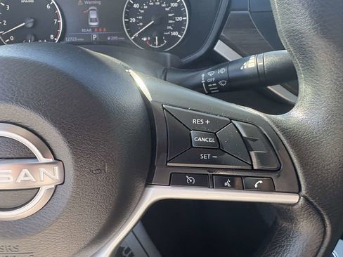 Used 2025 Nissan Altima 2.5 SV image 27