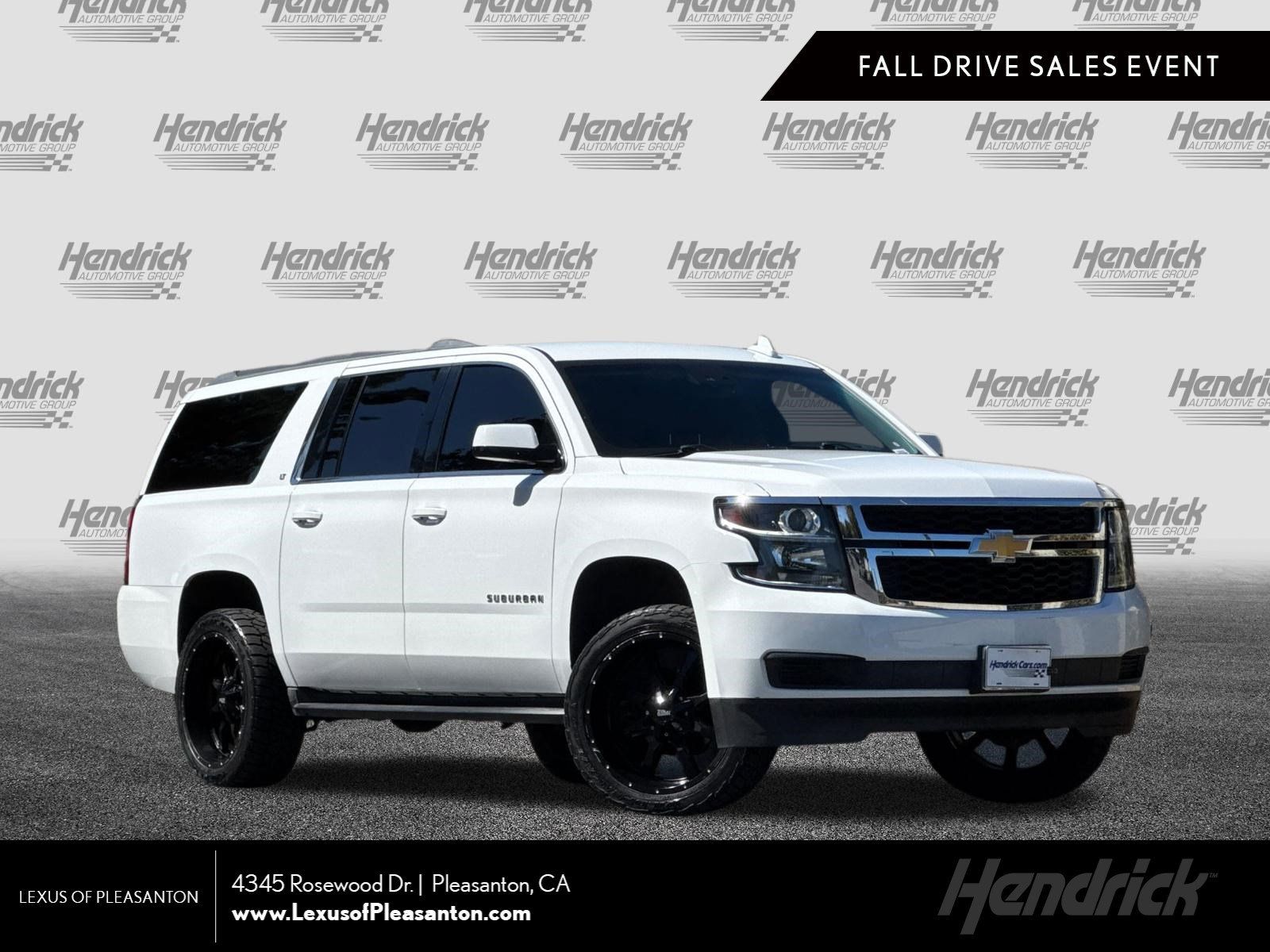 Used 2019 Chevrolet Suburban LT RWD image 1